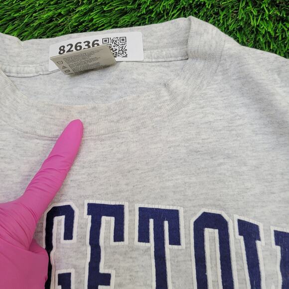 Vintage Georgetown Hoyas Sweatshirt Womens Large 22x23 Gray - Picture 3 of 15